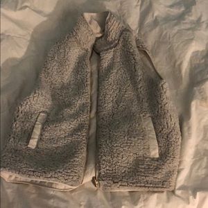 Reversible sherpa vest